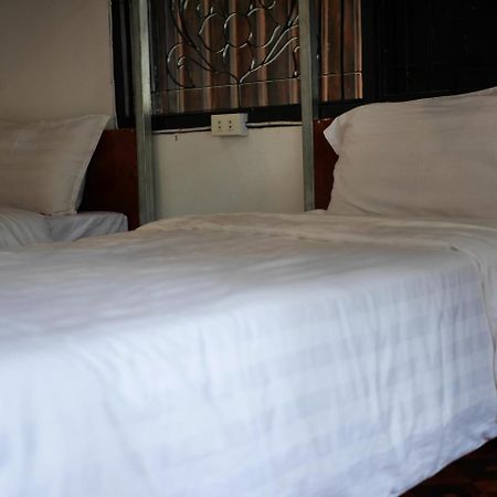 Y Not Laos Hostel Luang Prabang Buitenkant foto