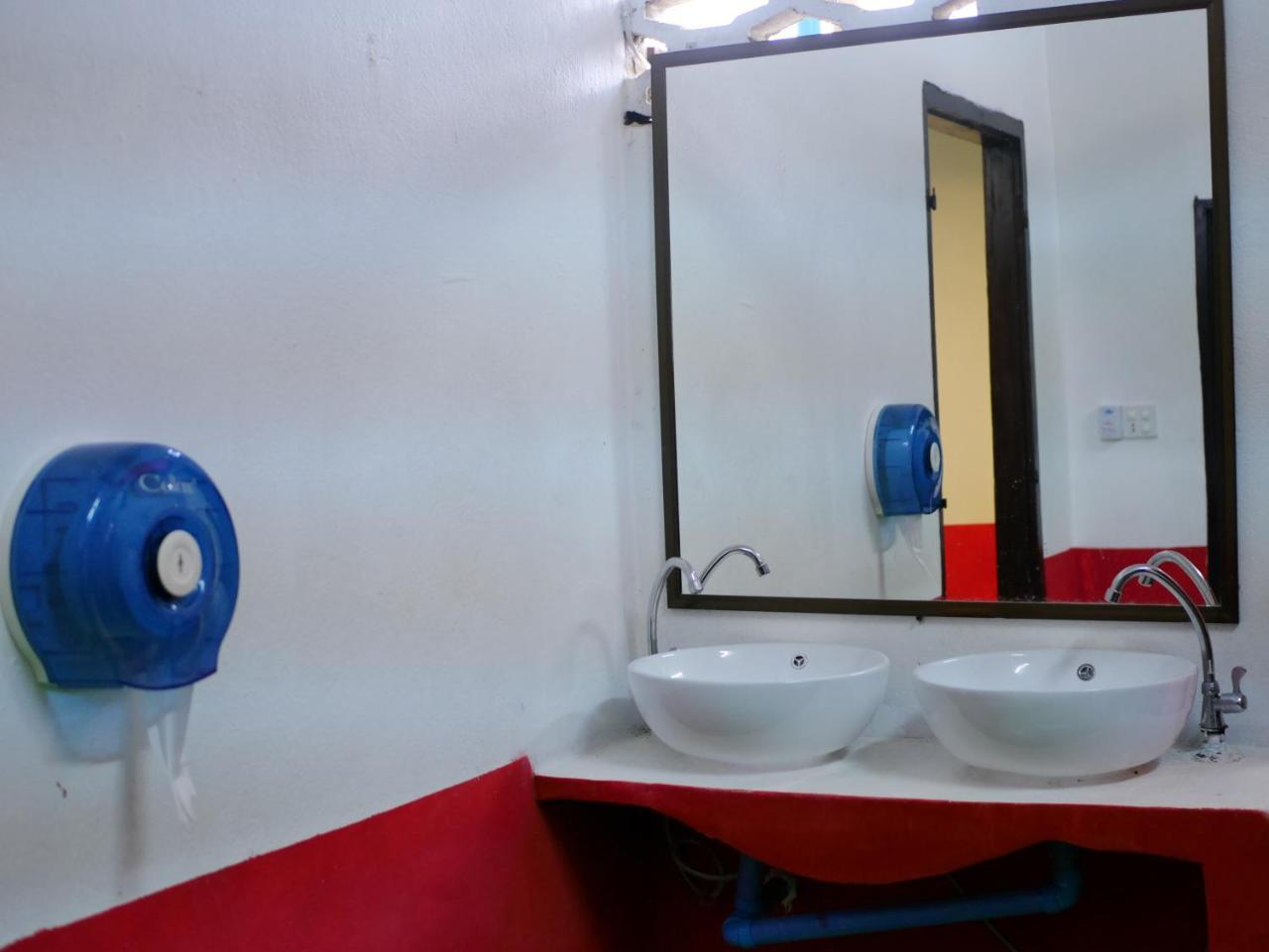 Y Not Laos Hostel Luang Prabang Buitenkant foto