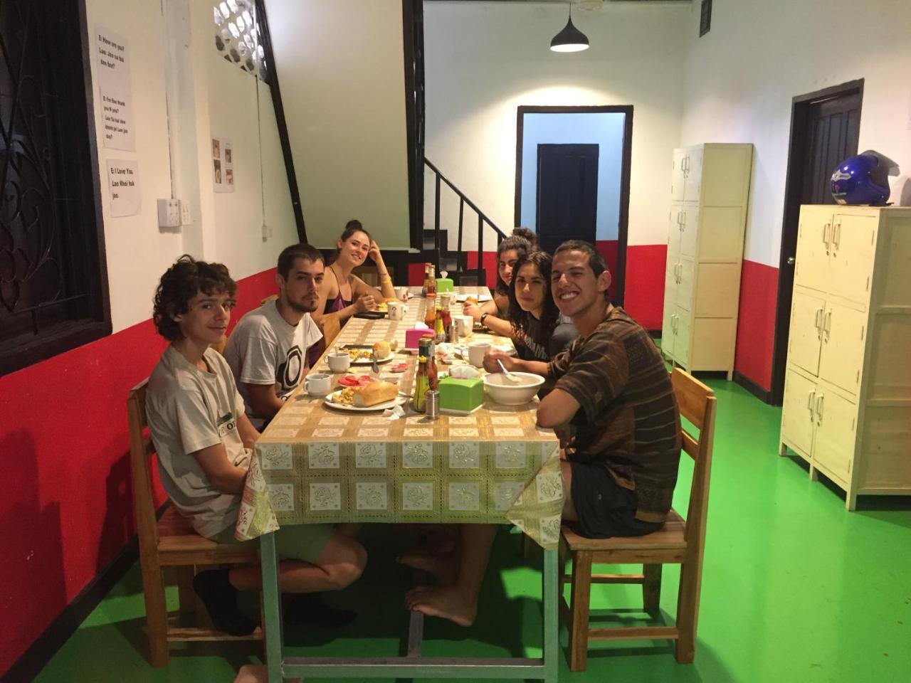 Y Not Laos Hostel Luang Prabang Buitenkant foto