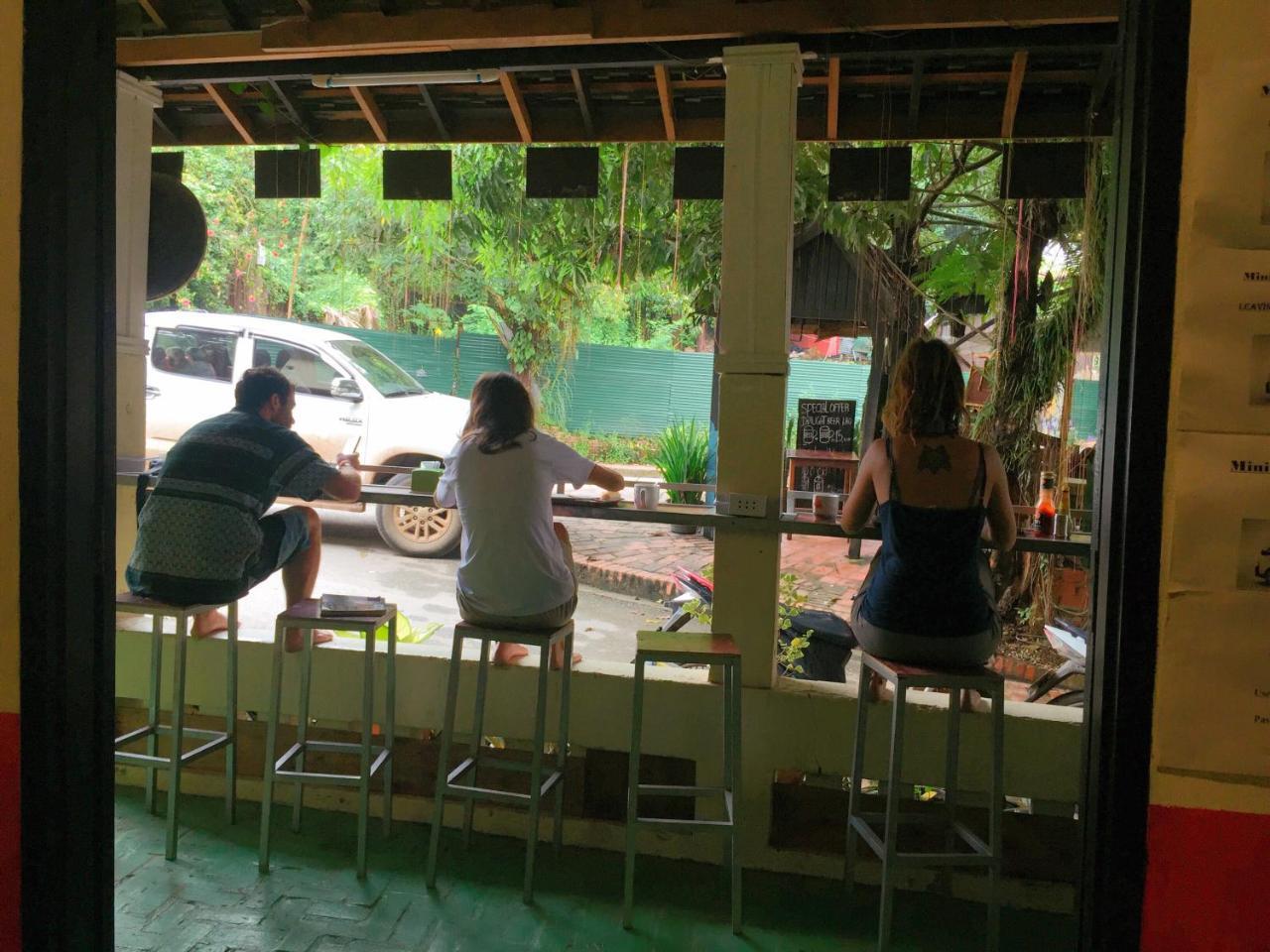 Y Not Laos Hostel Luang Prabang Buitenkant foto