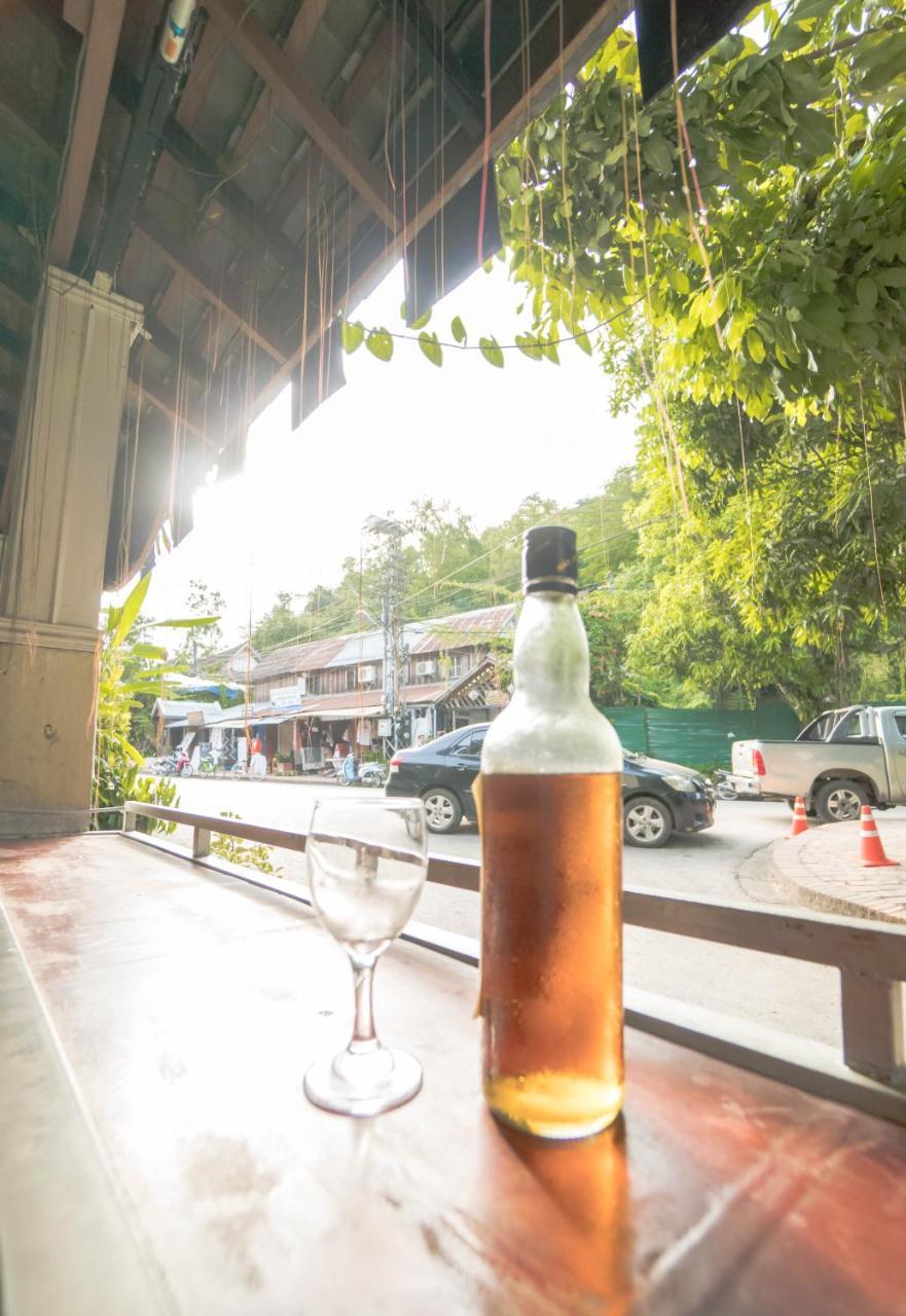 Y Not Laos Hostel Luang Prabang Buitenkant foto