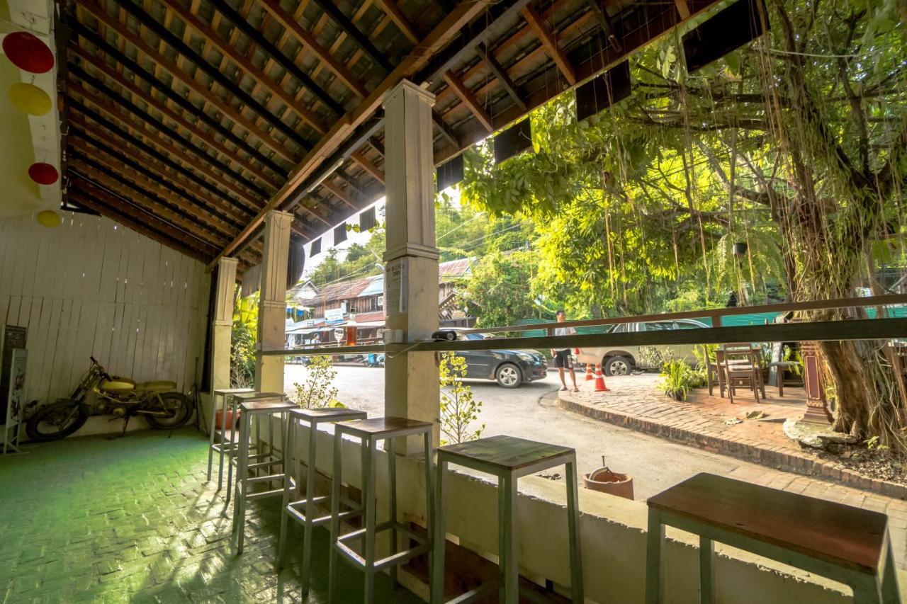 Y Not Laos Hostel Luang Prabang Buitenkant foto